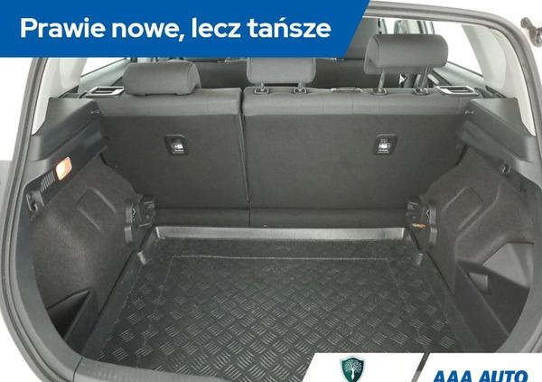 Toyota Auris cena 55000 przebieg: 105564, rok produkcji 2015 z Pułtusk małe 277